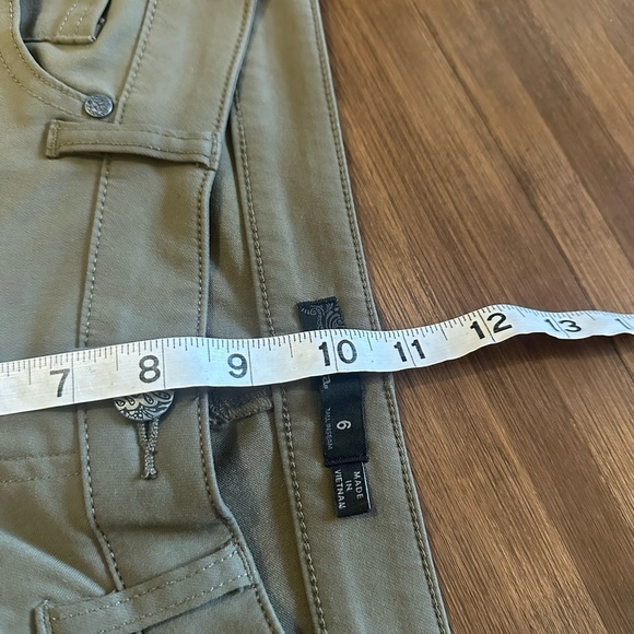 prAna Women's Briann Pant size 6
W4317TL08
Green
32” inseam - Picture 6 of 9